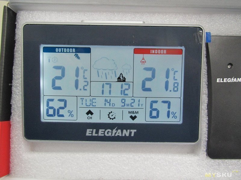 Часы с беспроводным датчиком температуры и влажности и "прогнозом погоды"