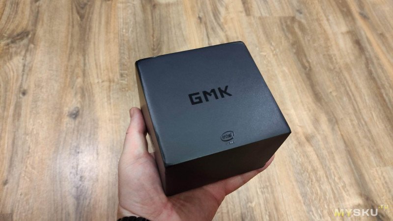 GMK NUCBOX - крошечный компьютер с процессором Intel и ОС Windows 10. Есть ли предел миниатюризации?