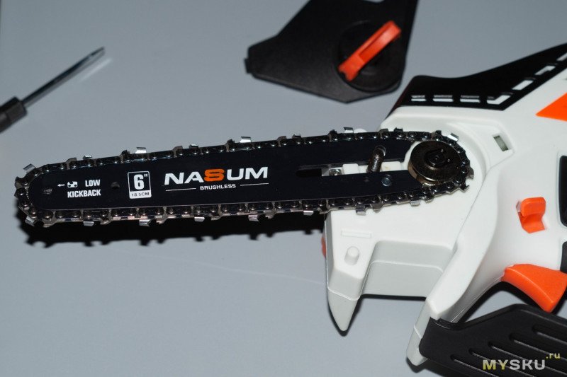 6" аккумуляторная цепная пила NASUM CX-ED01