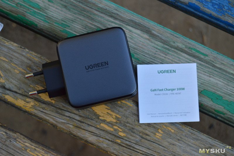 CD226 GaN зарядное устройство на 100 ватт от компании UGREEN